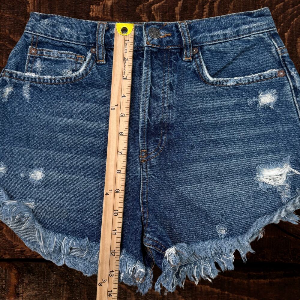 Free People We the Free High Waist Distressed Frayed Denim Cutoff Shorts Size 25 - Picture 7 of 8